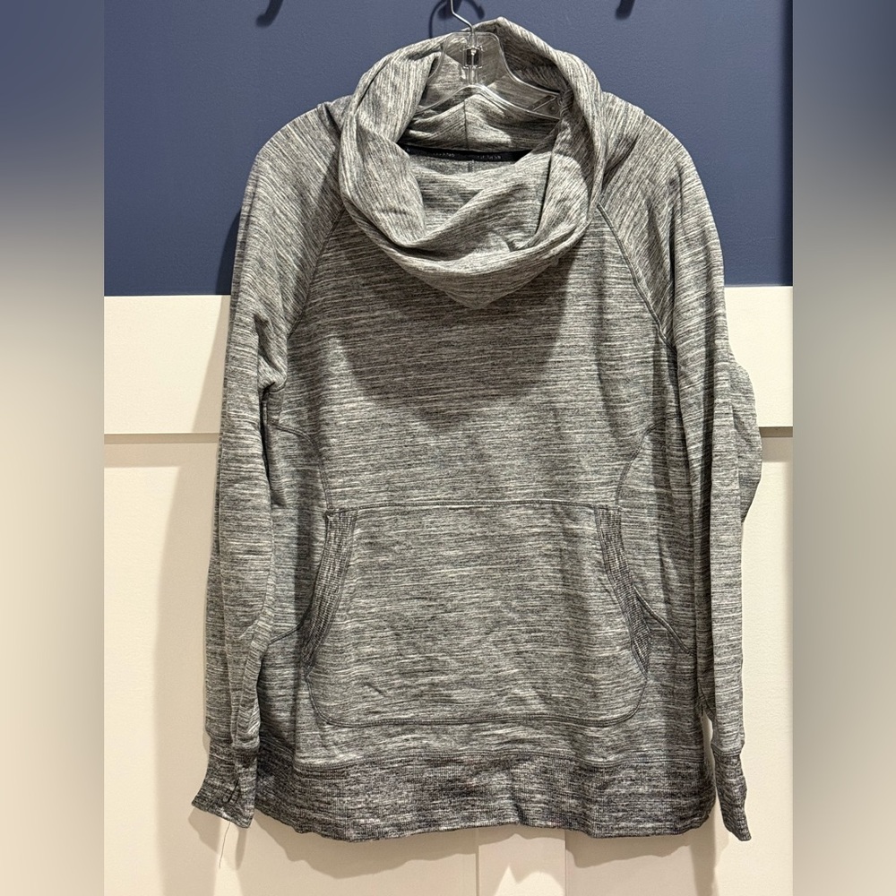 L.L. Bean Women's Soft Gray Cowl Neck Sweater with thumbholes Size XL